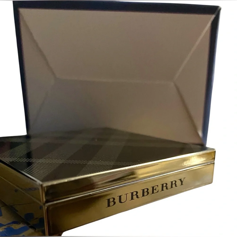 Burberry Black and Gold Eye Palette NEW IN BOX - Picture 7 of 9